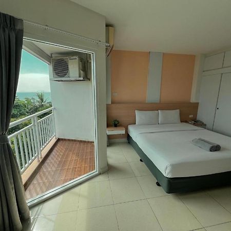 Nana Chat Bangsaen Hotel Si Racha Extérieur photo