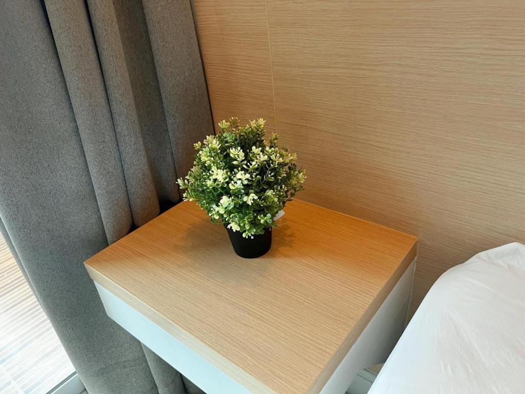Nana Chat Bangsaen Hotel Si Racha Extérieur photo