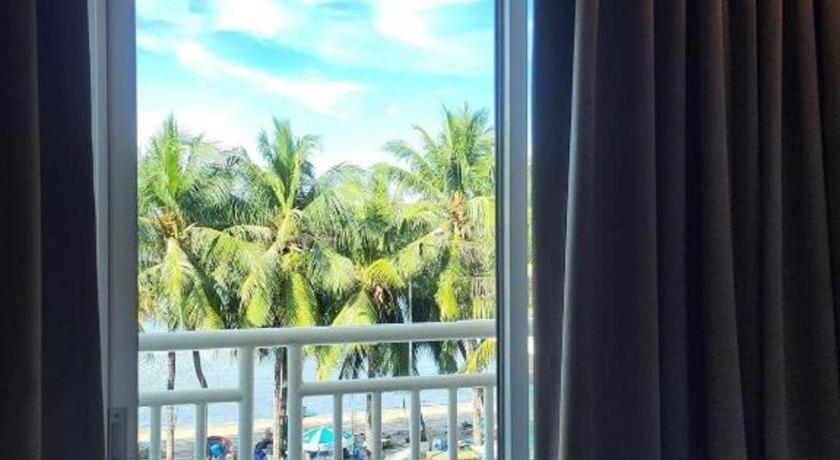 Nana Chat Bangsaen Hotel Si Racha Extérieur photo